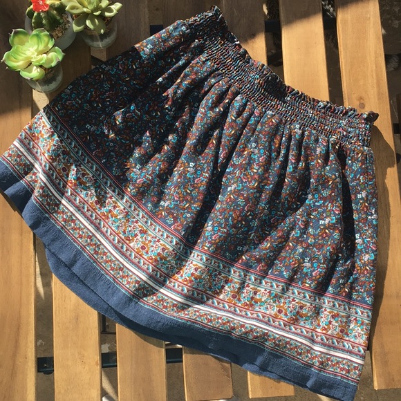 Charlotte Russe floral skirt - Picture 5 of 5